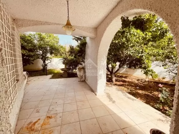 A louer une belle villa à EL menzeh 9