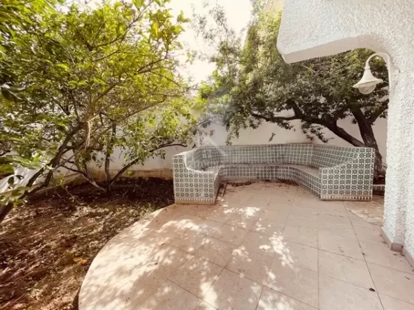 A louer une belle villa à EL menzeh 9