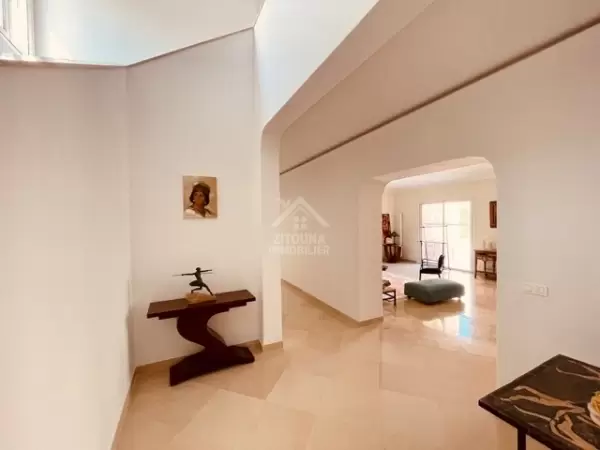 A vendre une belle villa de style hacienda à La Soukra