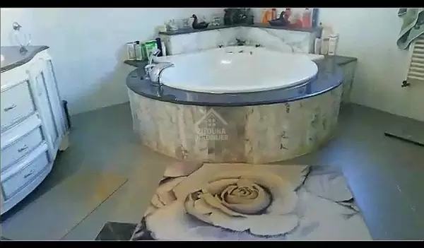 A Vendre une villa prestigieuse à Bizerte