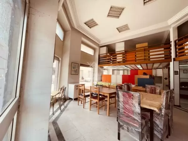 A vendre deux locaux commerciaux au centre ville Tunis