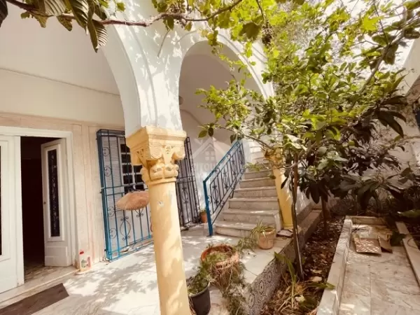 A louer un bel étage de villa au cœur de la Marsa ville