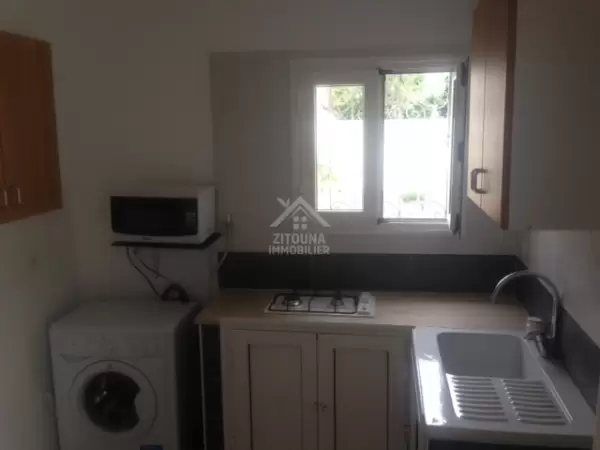A louer un Studio meublé à la Marsa