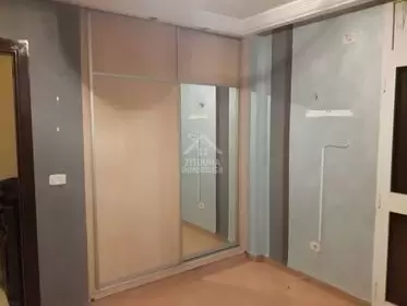 A louer un appartement S+3 aux Berges du Lac 1