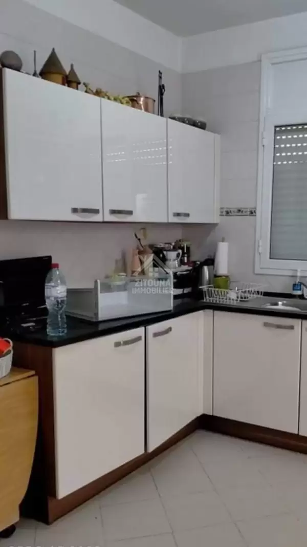 A Vendre un Appartement à l'aouina Soukra