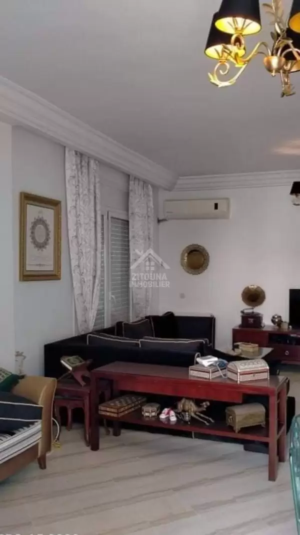 A Vendre un Appartement à l'aouina Soukra