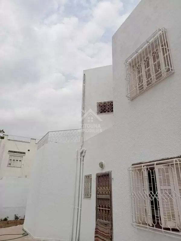 A louer une villa S+4 à La Marsa