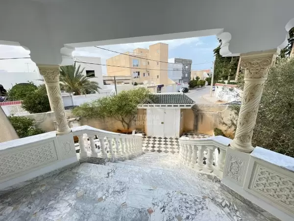 A Vendre une Villa à boumhel