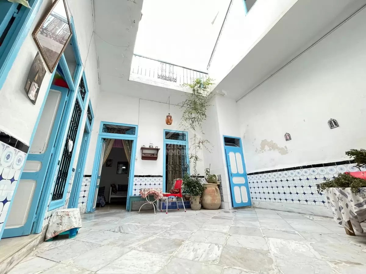 A Vendre une maison du style arabesque à Souk El Asr Tunis