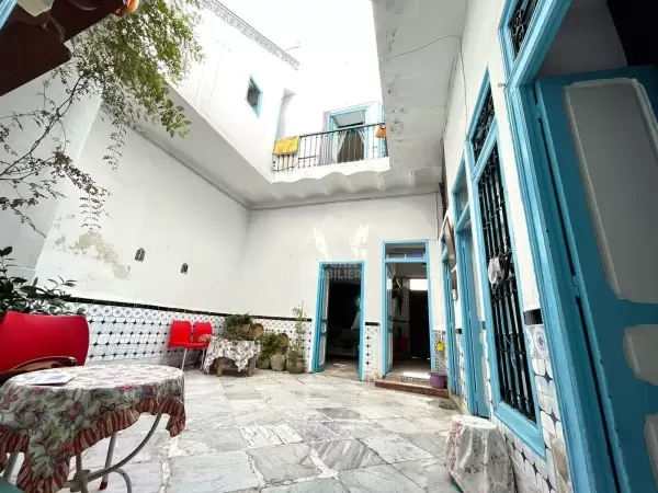 A Vendre une maison du style arabesque à Souk El Asr Tunis