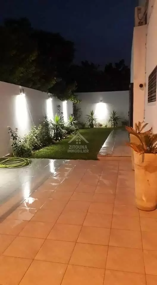 A louer bel appartement meublé