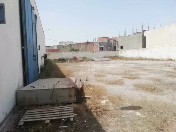 Dépôt à Vendre à la zone portuaire de Rades