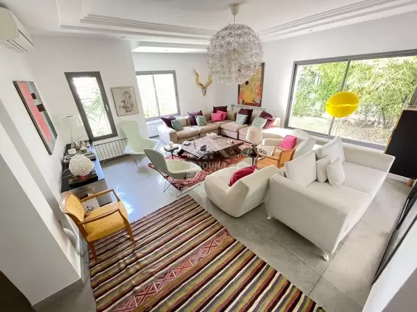 Une charmante Villa à vendre à La Soukra