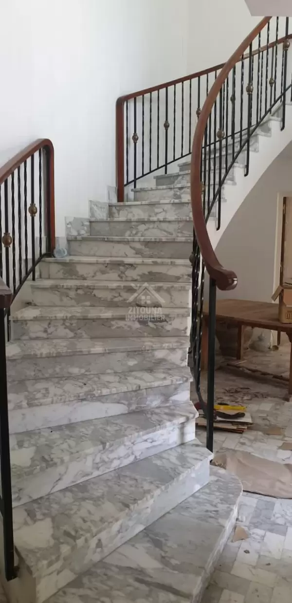 Une Villa à vendre à El manzah 1