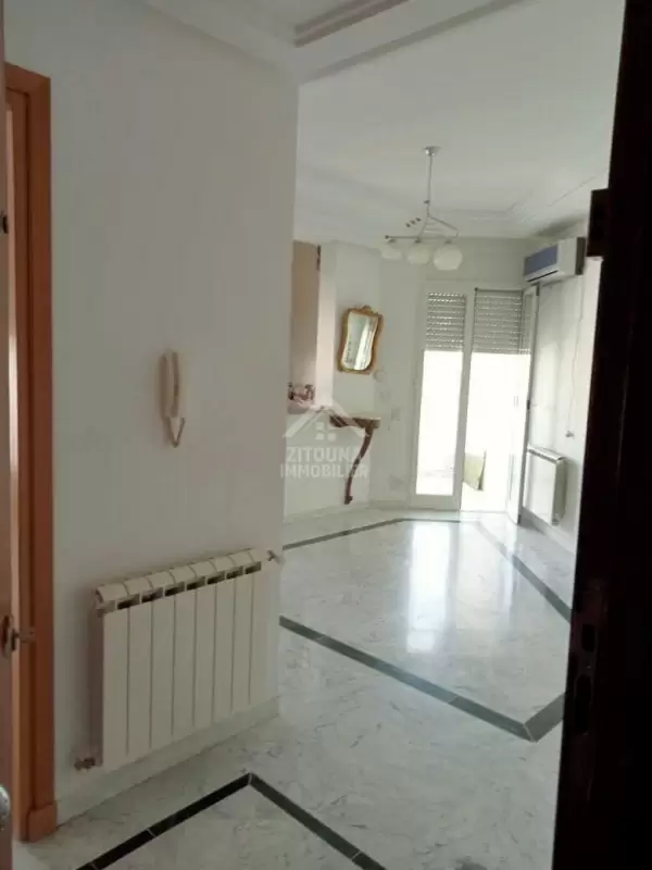 Un beau S+1 à louer à la Marsa