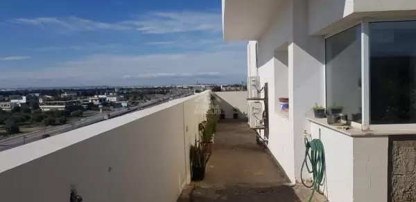 Un immeuble à louer à Ezzahra