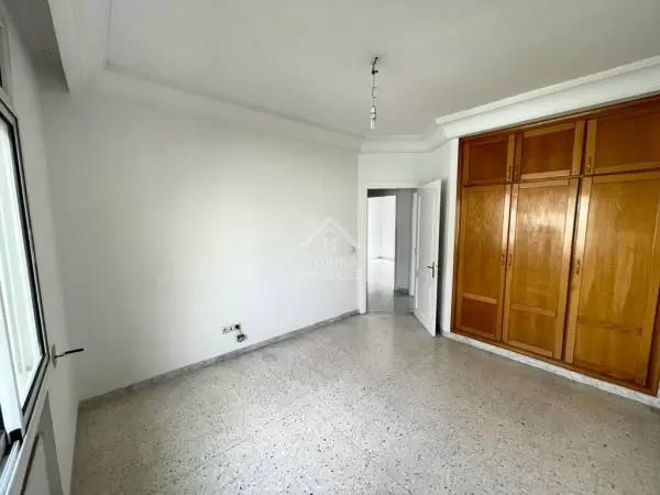 Un appartement S+4 à louer à la Soukra