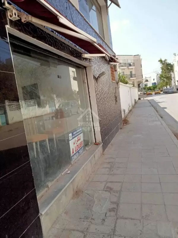 Un local commercial à la Marsa