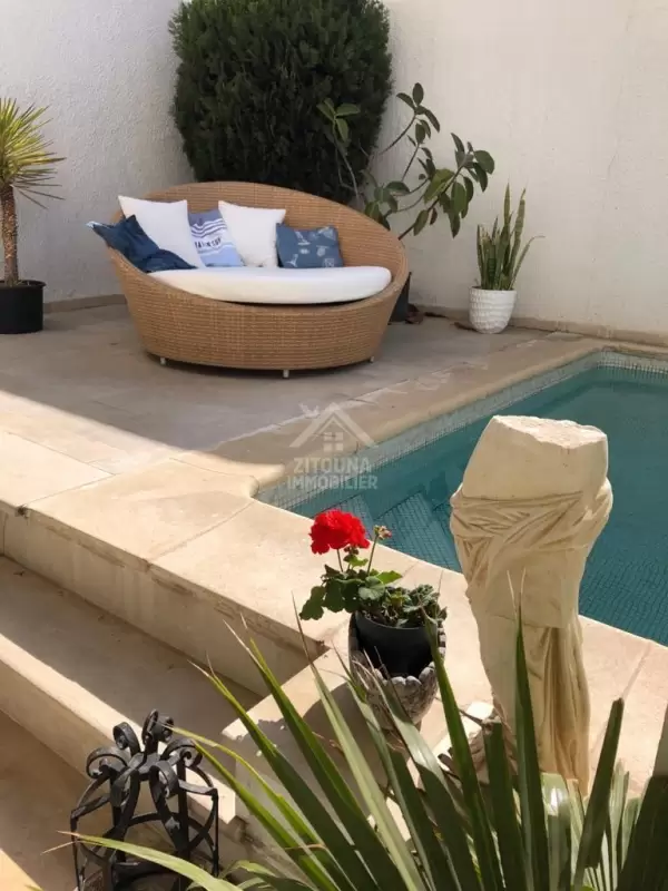 Un beau Rez de chaussée de villa à louer à Gammarth supérieur