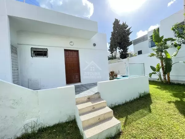 Une maison S+3 à louer à La marsa
