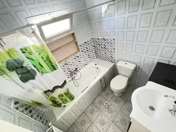 Une maison S+3 à louer à La marsa