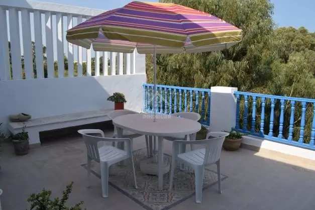 Un étage de villa de charme à louer à Gammarth
