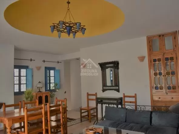 Un étage de villa de charme à louer à Gammarth