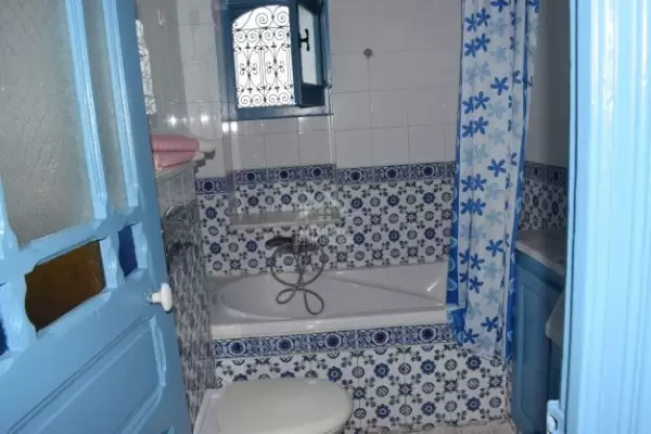 Un étage de villa de charme à louer à Gammarth