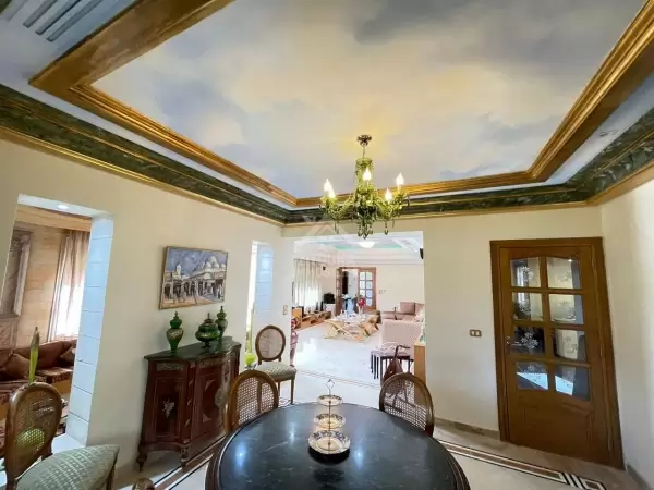 Une villa de style Hacienda à vendre à Borj youssef
