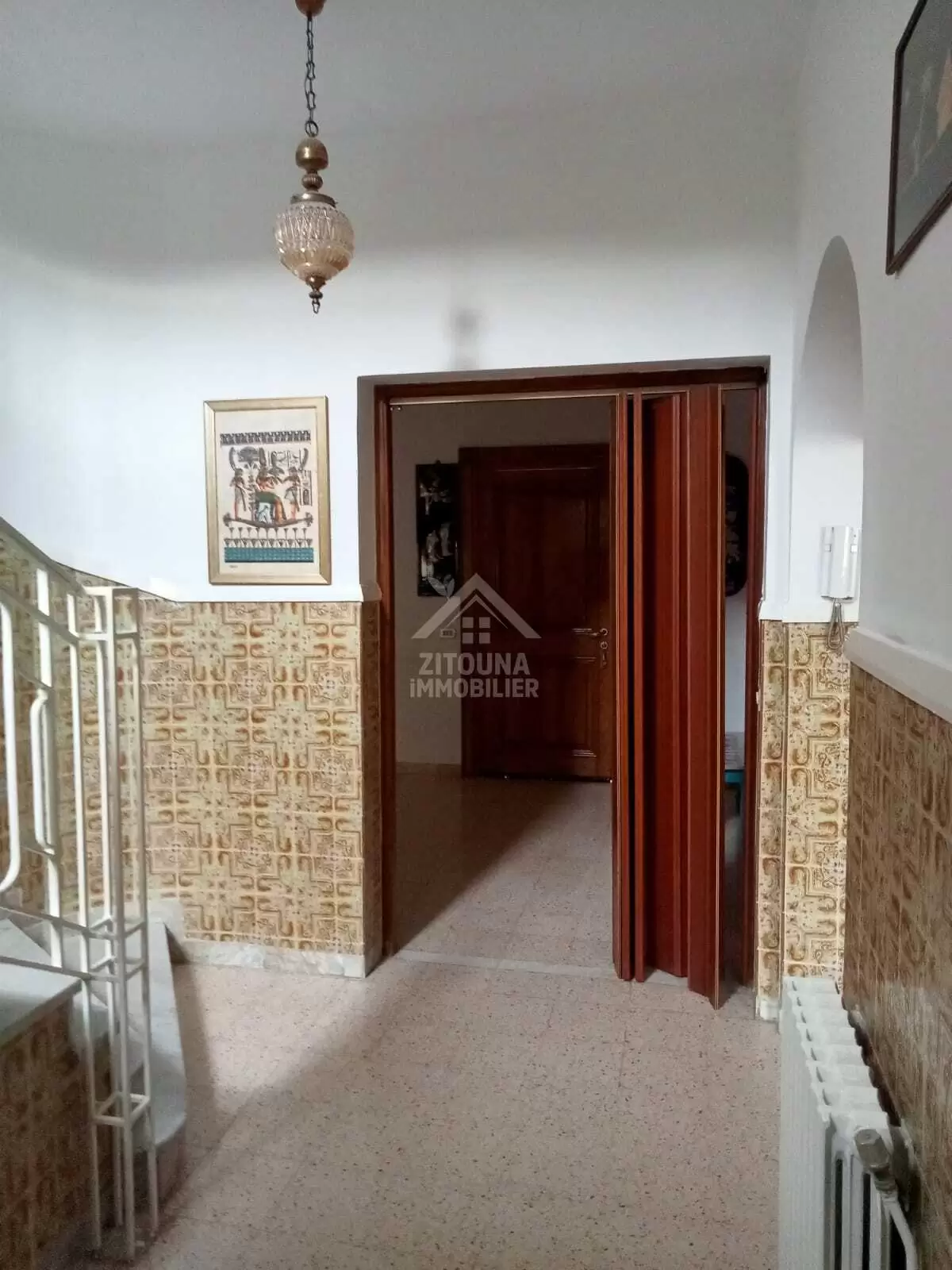 Une Villa R+3 à louer à Manzah 4