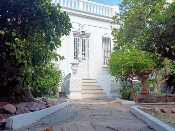 A louer une villa à Tunis Proche de Place Pasteur