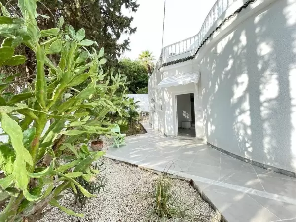 À louer une villa avec piscine à Gammarth