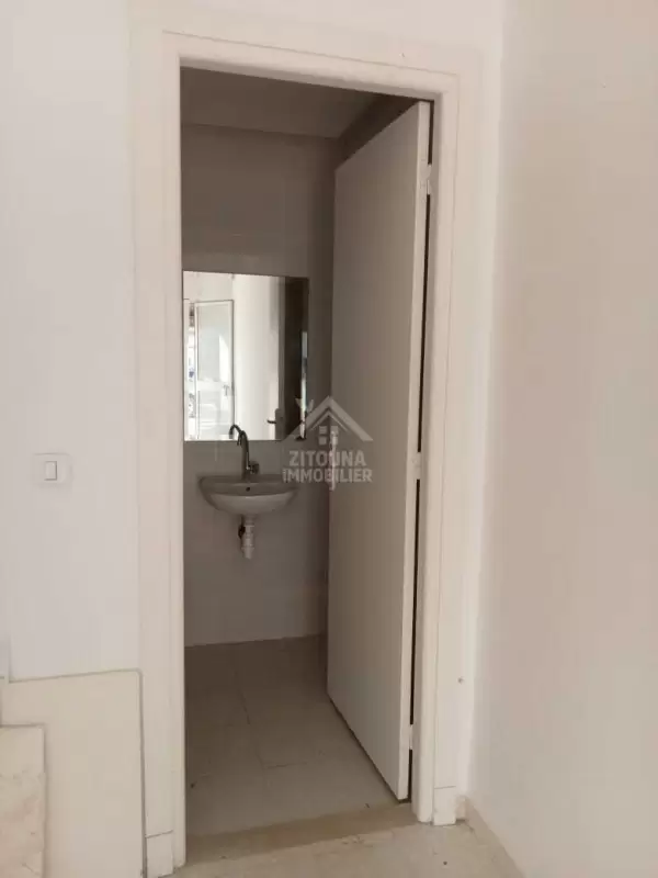 A louer un Local de 55 m² à La Marsa Plage