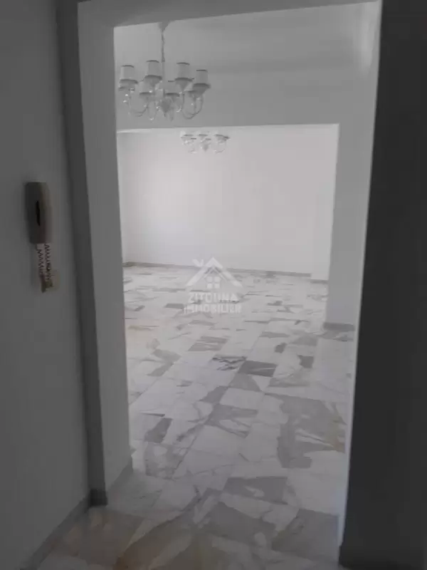 Un appartement à louer aux berges du lac 1