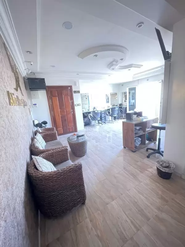 Un fond de commerce d'un centre d'ésthétique à vendre à Ezzahrouni