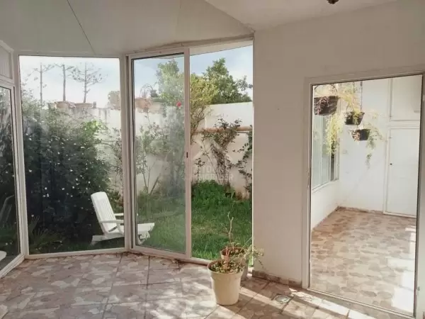 A louer un duplex meublé à Golden tulipe Gammarth.