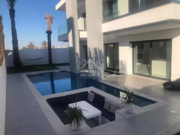 Une villa de charme à vendre à la zone touristique de Djerba