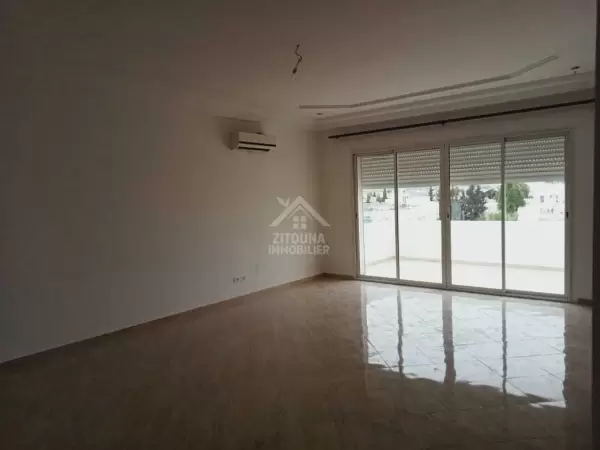 A louer un appartement S+4 à la Marsa Ennasim