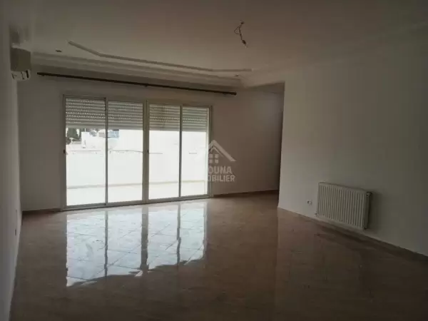 A louer un appartement S+4 à la Marsa Ennasim