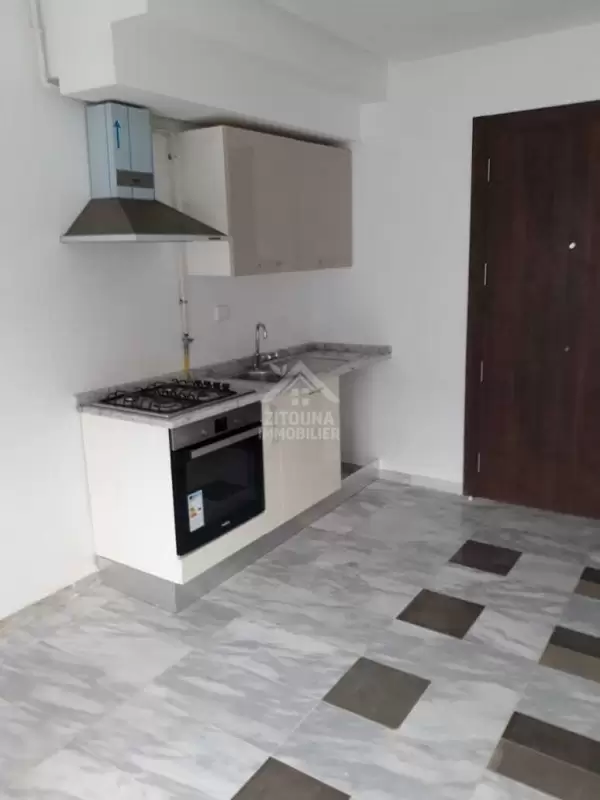 Un appartement S+1 à louer à l'Aouina