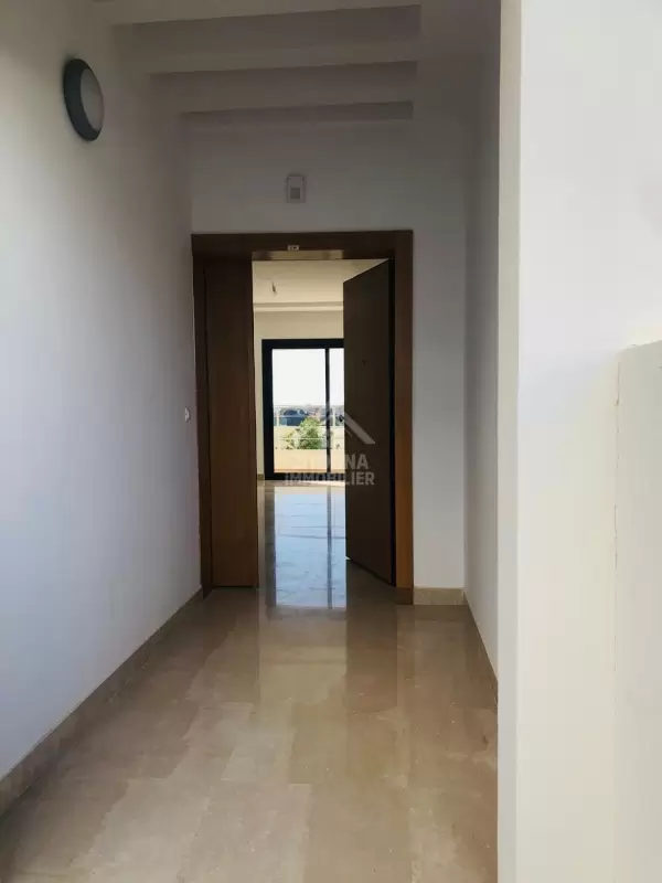 Un bel apparement à louer à Gammarth