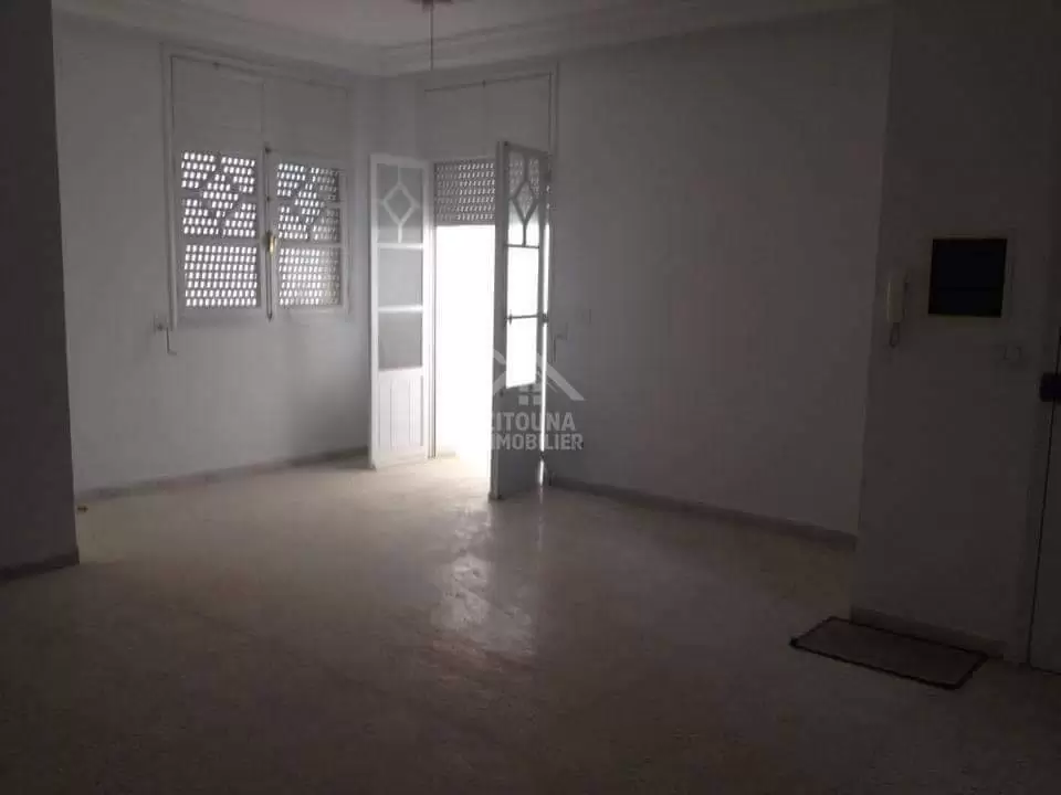 A louer un appartement S+4 à Ain zaghouan