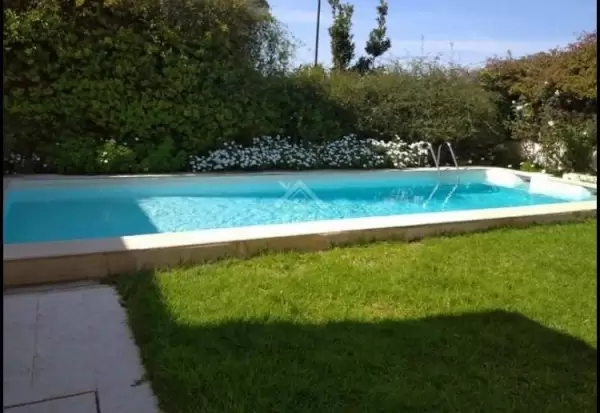 A louer une villa de charme avec piscine à Gammarth