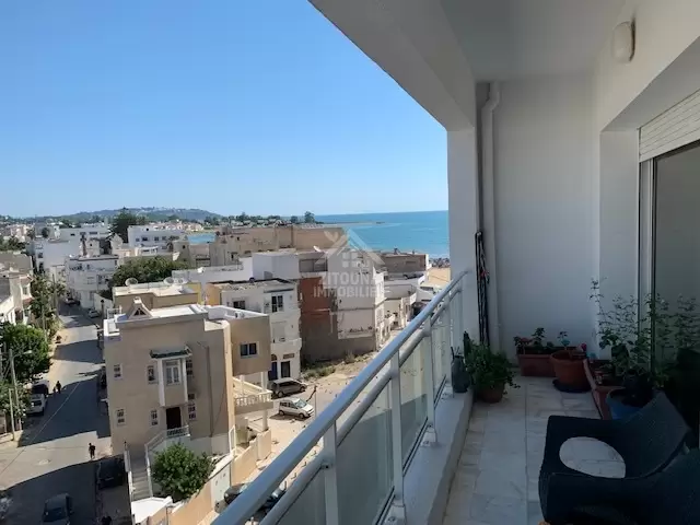 A vendre un bel appartement avec une vue sur mer à Kheireddine