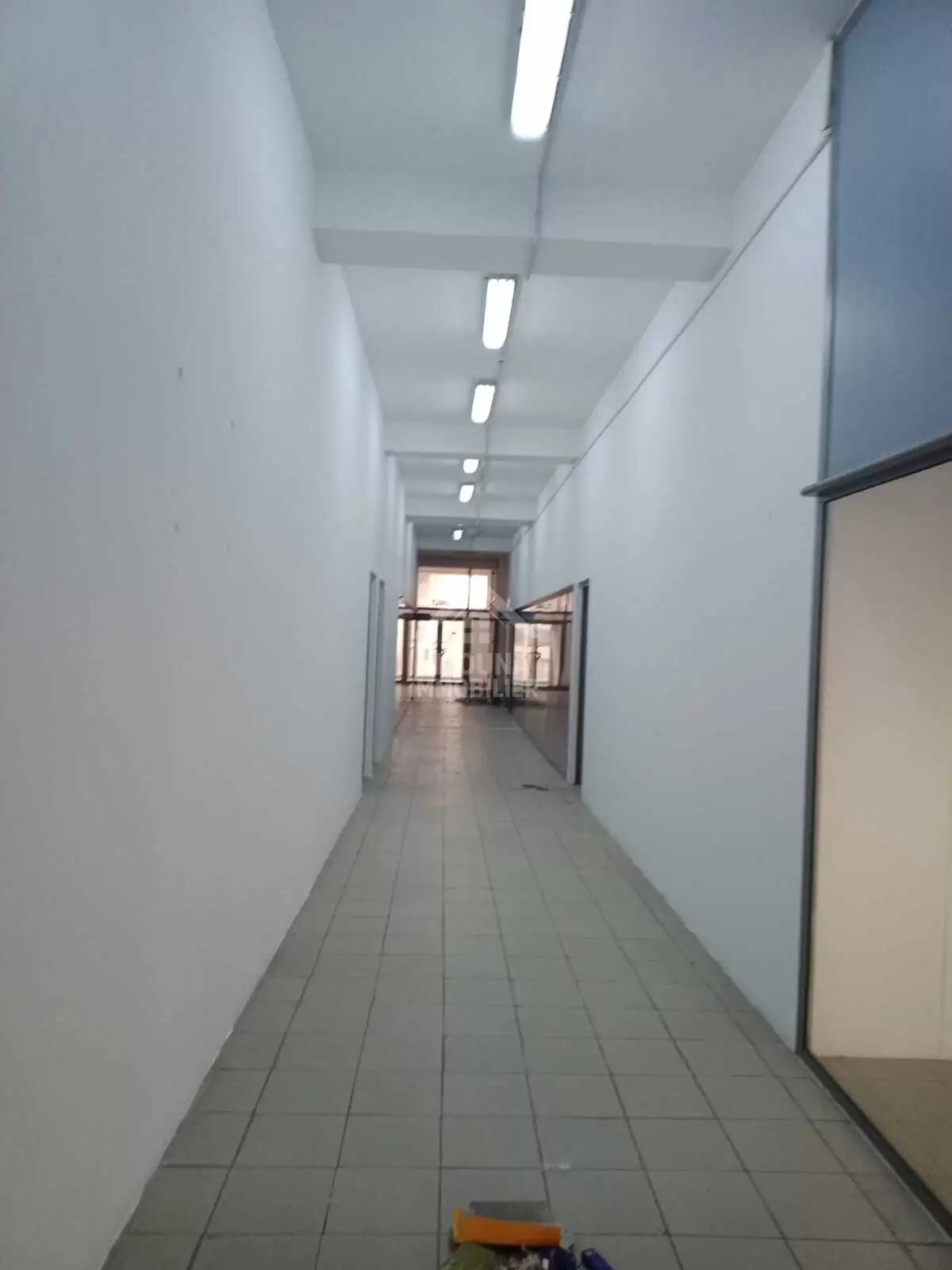 Immeuble à louer aux berges du lac 3