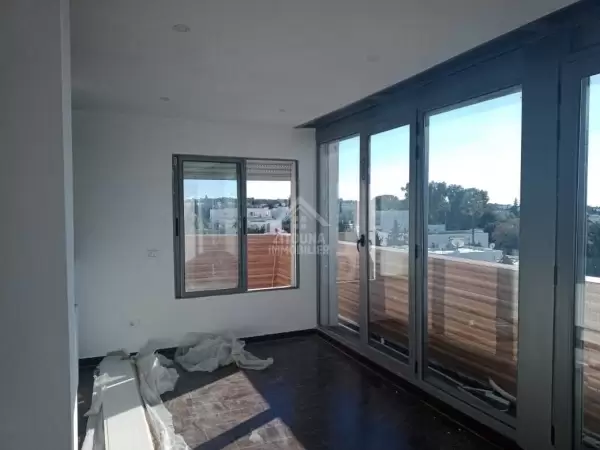 A louer un appartement jamais habite à la Marsa ville