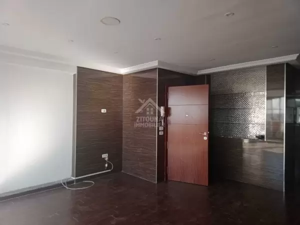 A louer un appartement jamais habite à la Marsa ville