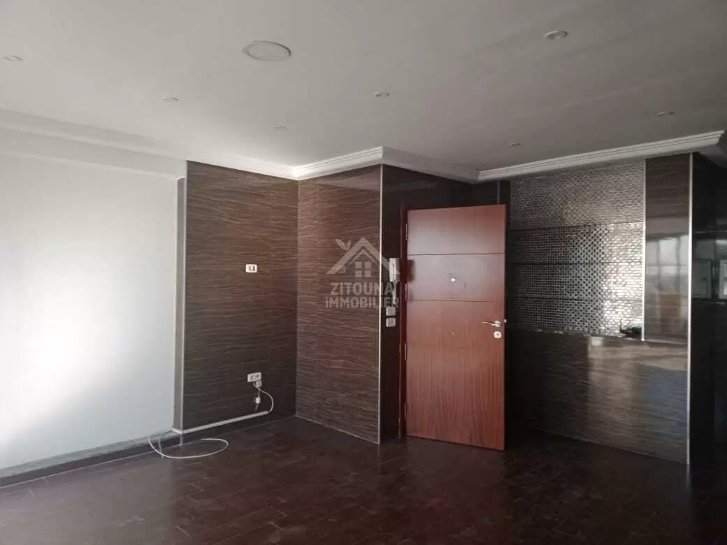 A louer un appartement jamais habite à la Marsa ville