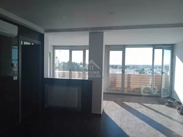 A louer un appartement jamais habite à la Marsa ville