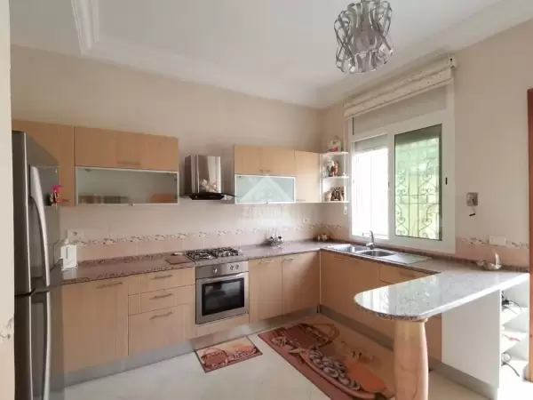 A vendre une belle villa à Raoued plage